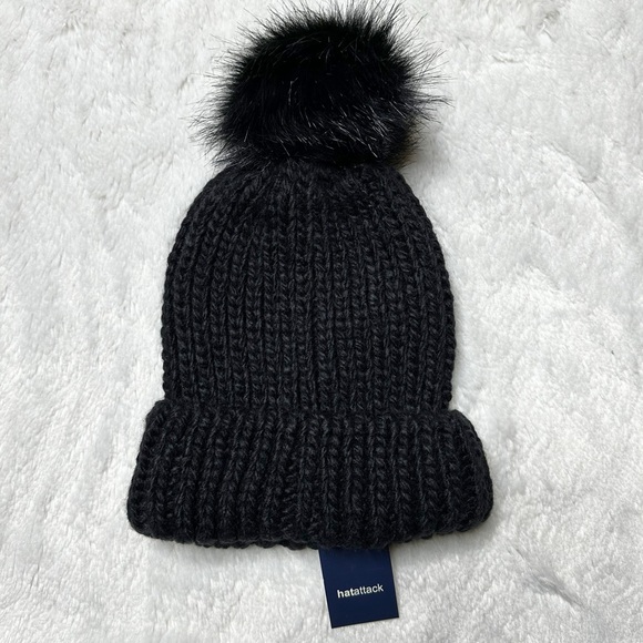 NWT Revolve Hat Attack Bryce Knit Removable Pom Beanie in Black Women’s OS - Picture 1 of 10